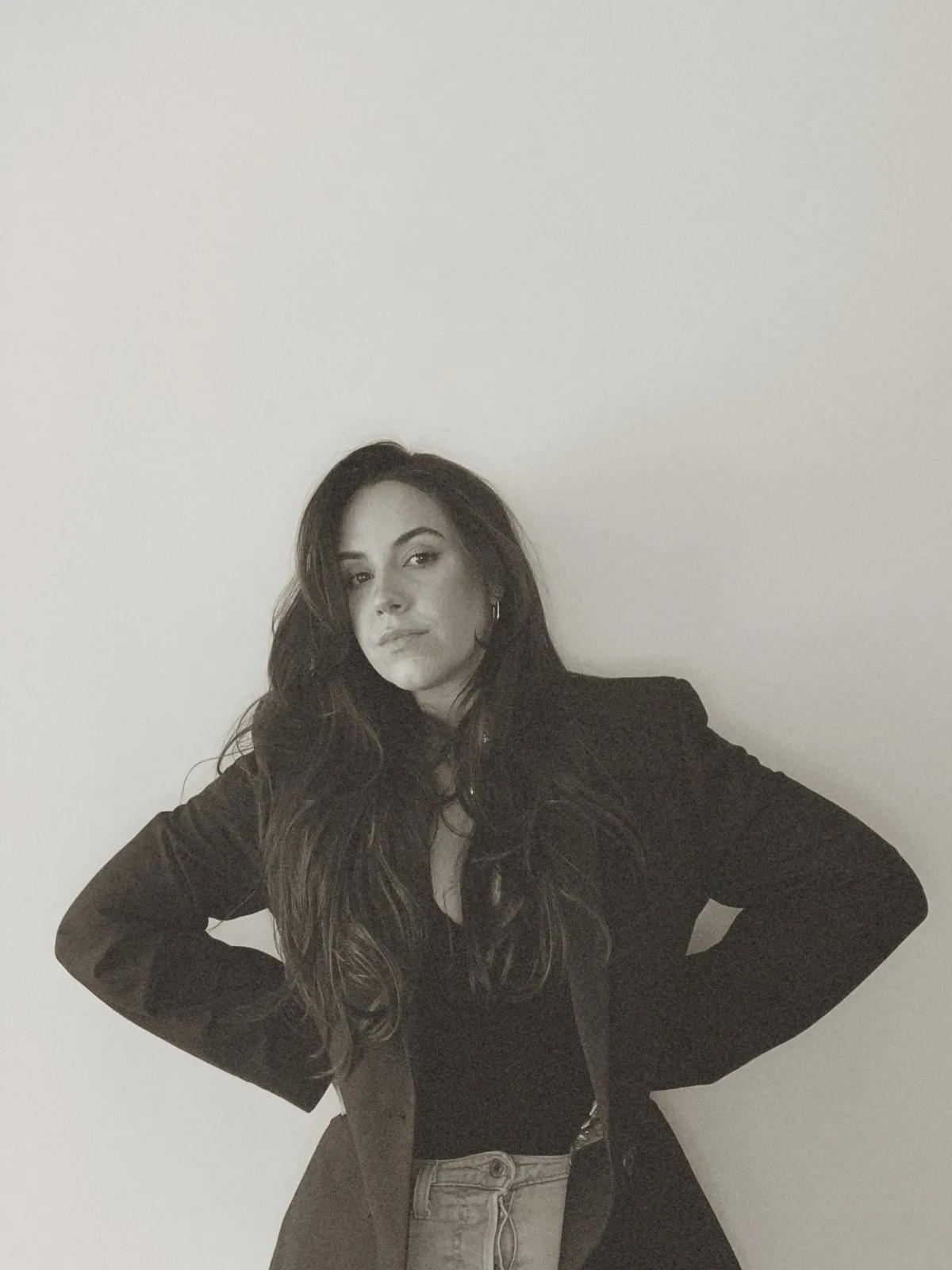 Denni, studio principal